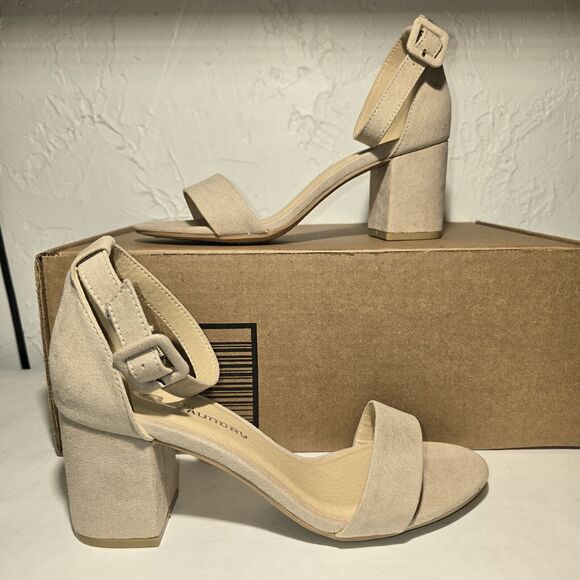 Chinese Laundry Ankle Strap Heels Size 6W - Picture 1 of 9